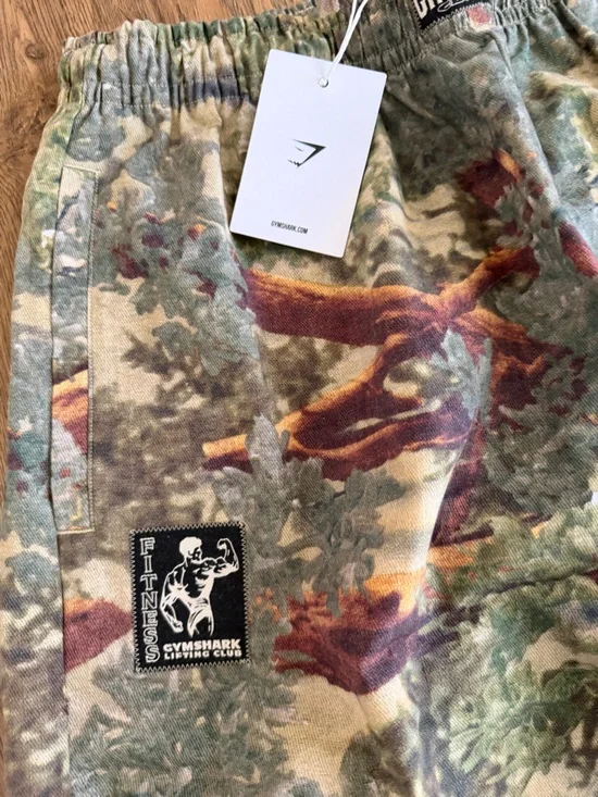 Gymshark Camouflage Print Joggers - Oversized M - Picture 2 of 3